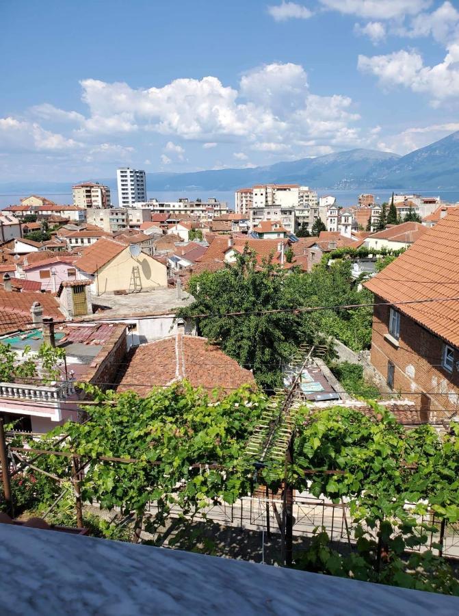 Lake Ohrid Guesthouse "Villa Valentina" Pogradec Extérieur photo