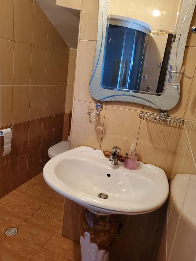 Lake Ohrid Guesthouse "Villa Valentina" Pogradec Extérieur photo